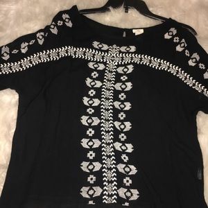Women’s Black peep shoulder top